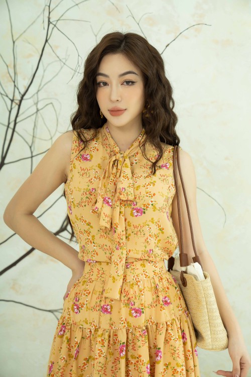 Sixdo Glitzy Gold Floral Chiffon Top (Áo nữ)